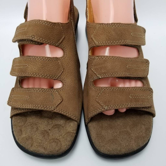 Red Cross Shoes Ultrasoft Womens Slingback Sandals Brown Leather Buckle 10 W - Picture 3 of 12